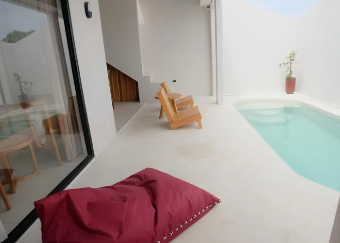 Noah Village Bali Villa *